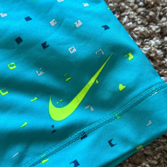 Nike Pro Shorts - Picture 2 of 5